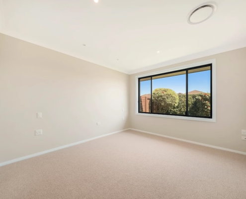 before staging Broadwater Gardens - staged 303.26