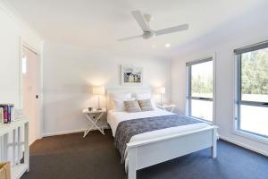 6 Home styling - Rob Tate - Crestwood Drive - Designing Divas 