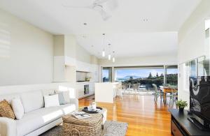 dd2 home styling Port Macquarie - davis crescent - designingdivas.com.au 