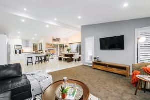 The Grove 5 - home styling - Raine & Horne - designingdivas.com.au